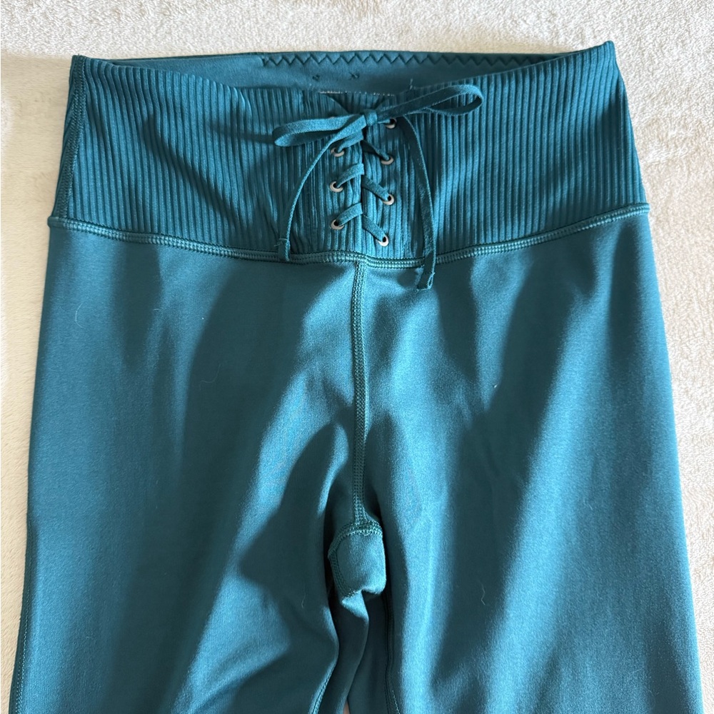Victoria’s Secret On Point Flow - Dark Green Lace-Up Leggings